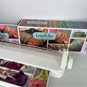 Loopdeedo bracelet maker used 1x like‎ new!